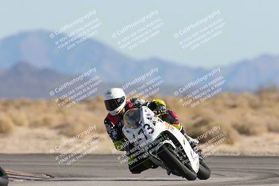 media/Dec-07-2025-CVMA (Sun) [[3e7d2de5dc]]/Race 9-Formula UL Shootout/